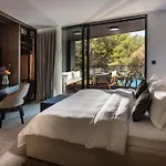 Contessa - 200 Ultra Luxury World *