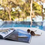 Contessa - 200 Ultra Luxury World מאלי לוסיניי