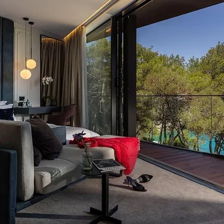 Villa Contessa - 200 Ultra Luxury World