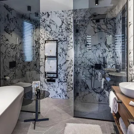 Villa Contessa - 200 Ultra Luxury World