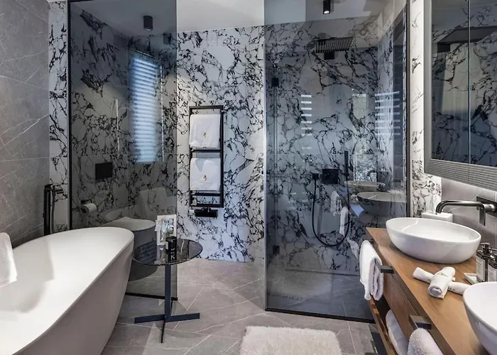 Villa Contessa - 200 Ultra Luxury World