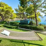 Contessa - 200 Ultra Luxury World *