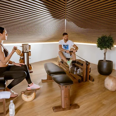 Contessa - 200 Ultra Luxury World