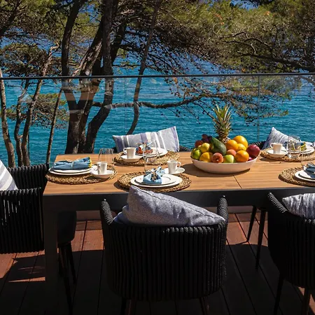 Contessa - 200 Ultra Luxury World Villa