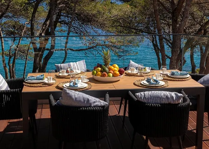 Contessa - 200 Ultra Luxury World